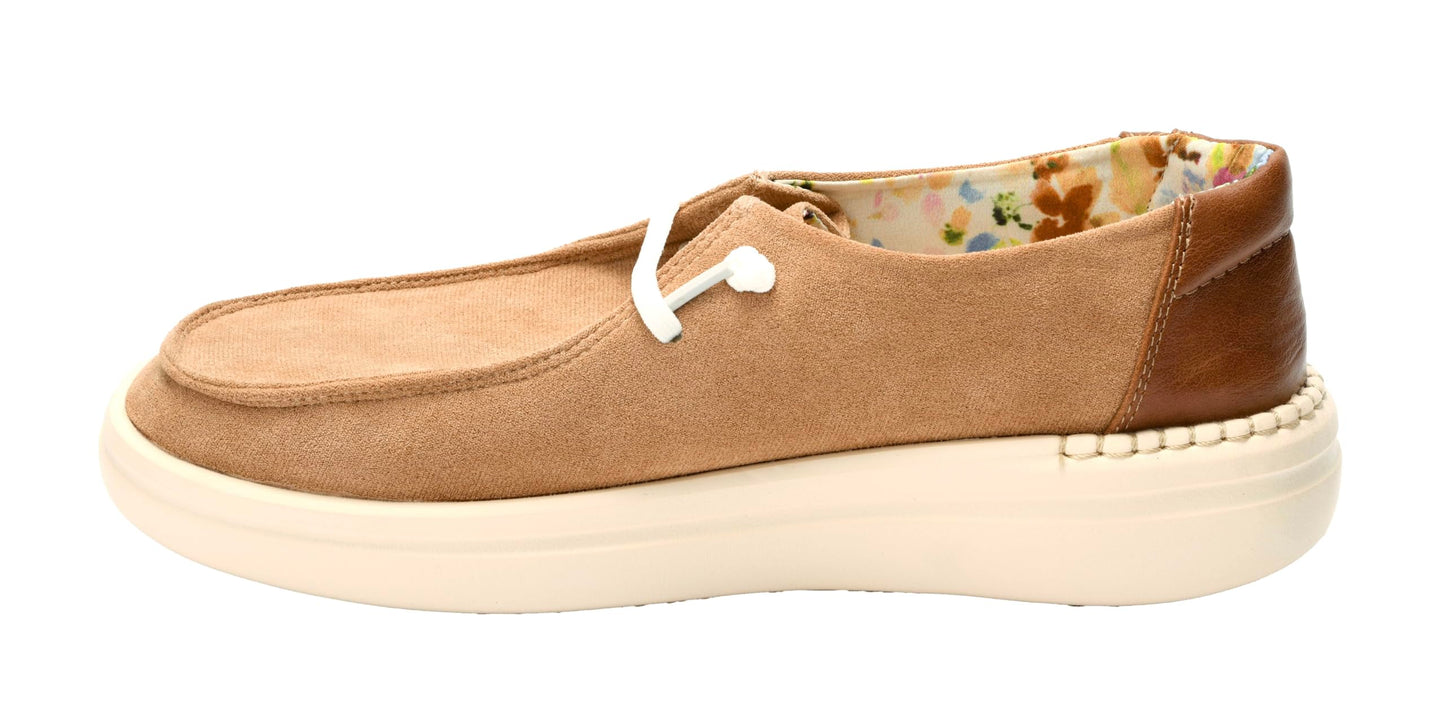 corkys kayak camel suede sz10