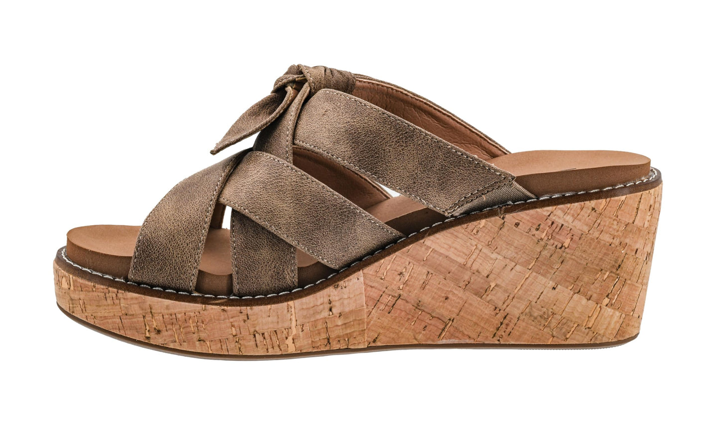 corkys bowdacious tan sz10